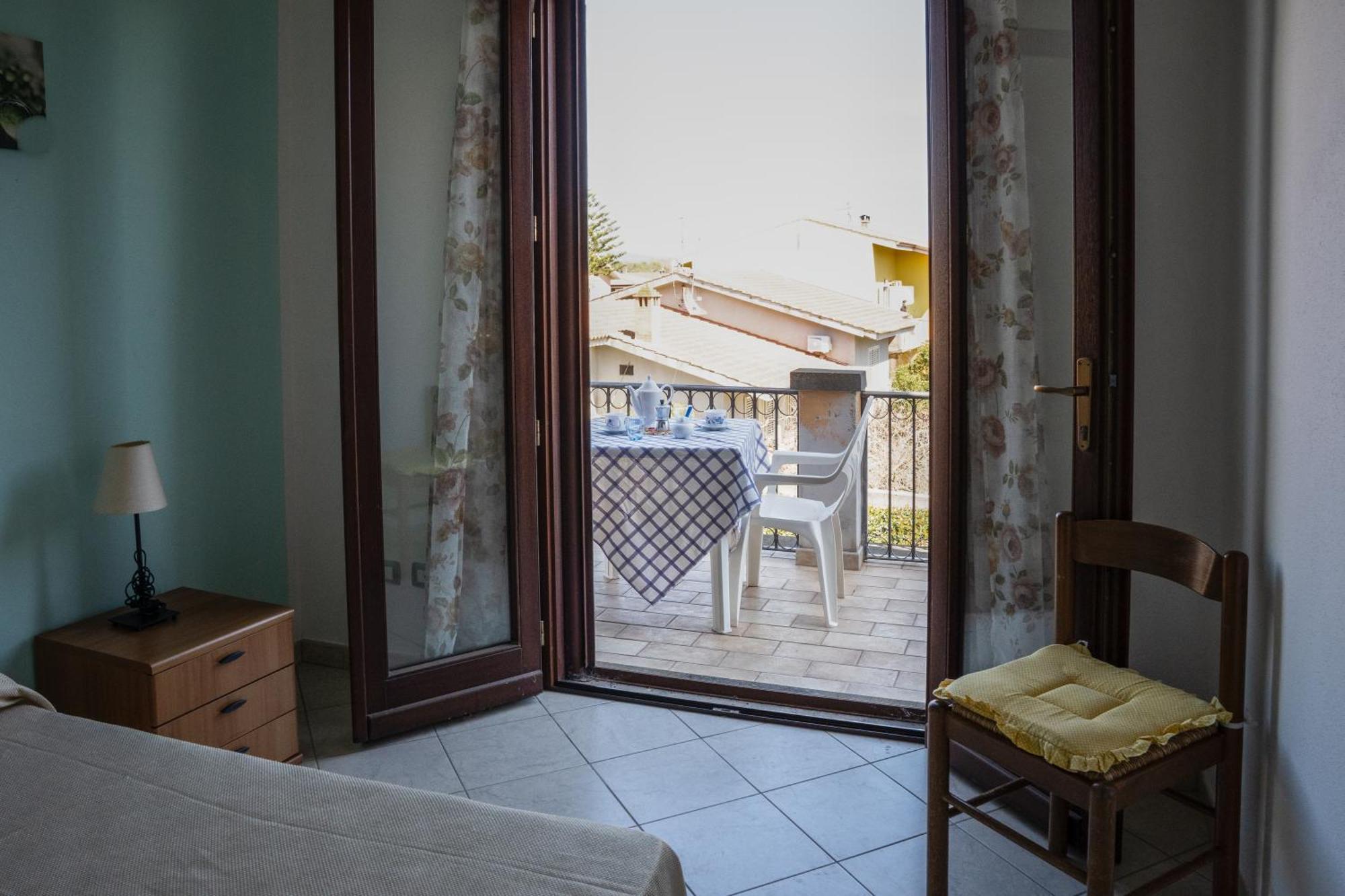 Appartamento Casa Graziosa Nurachi Esterno foto