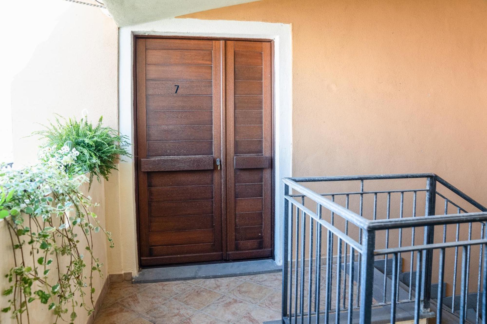 Appartamento Casa Graziosa Nurachi Esterno foto